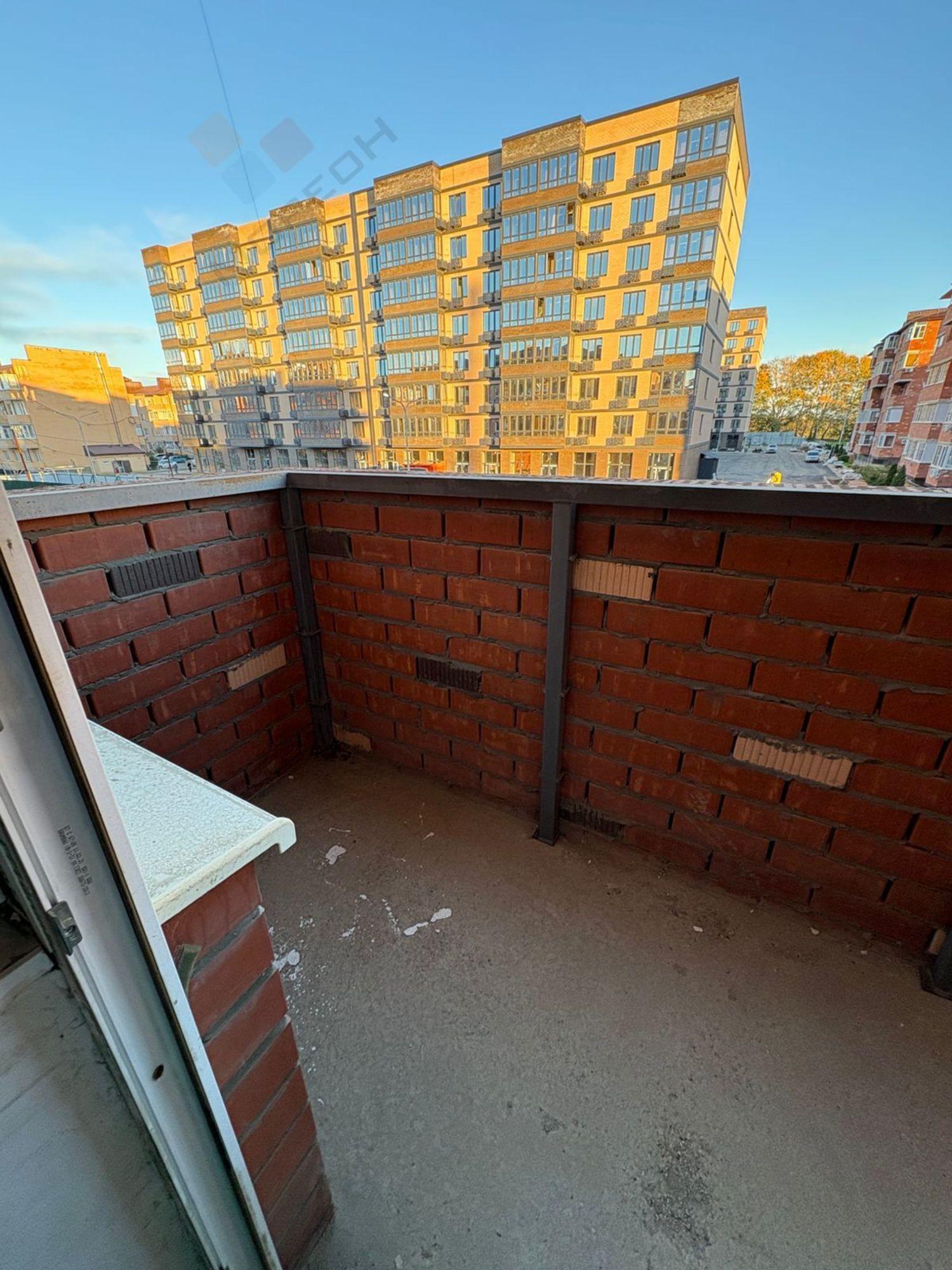 Купить квартиру за 4 600 000 рублей на Бжегокайская ул, 90/3к3