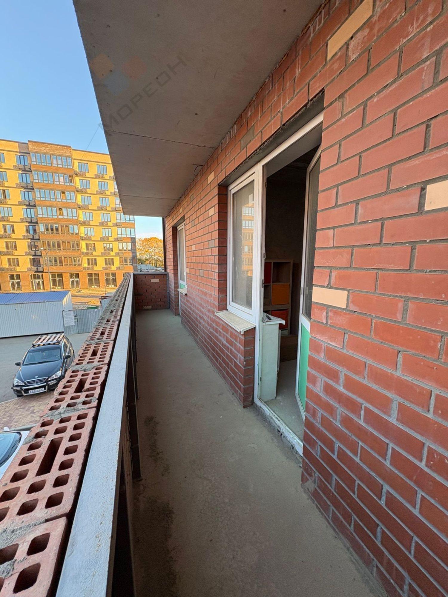 Купить квартиру за 4 600 000 рублей на Бжегокайская ул, 90/3к3