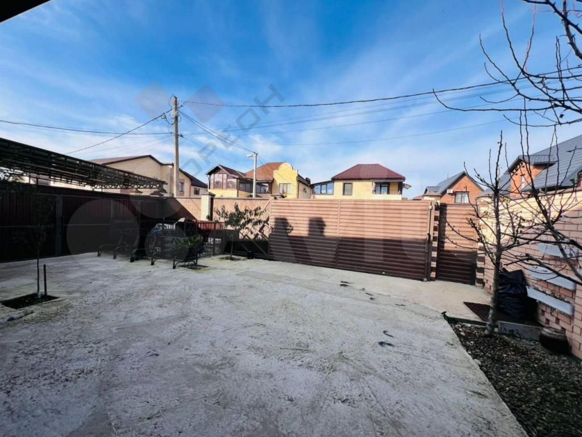 Купить дачу, дом, коттедж за 15 900 000 рублей на Дачная ул, 13