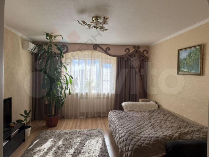 2-комн квартира Седина ул, 38/1