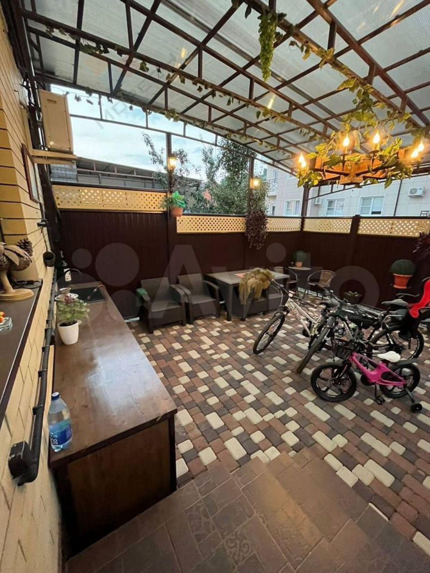 Купить дачу, дом, коттедж за 15 000 000 рублей на Западная ул, 9