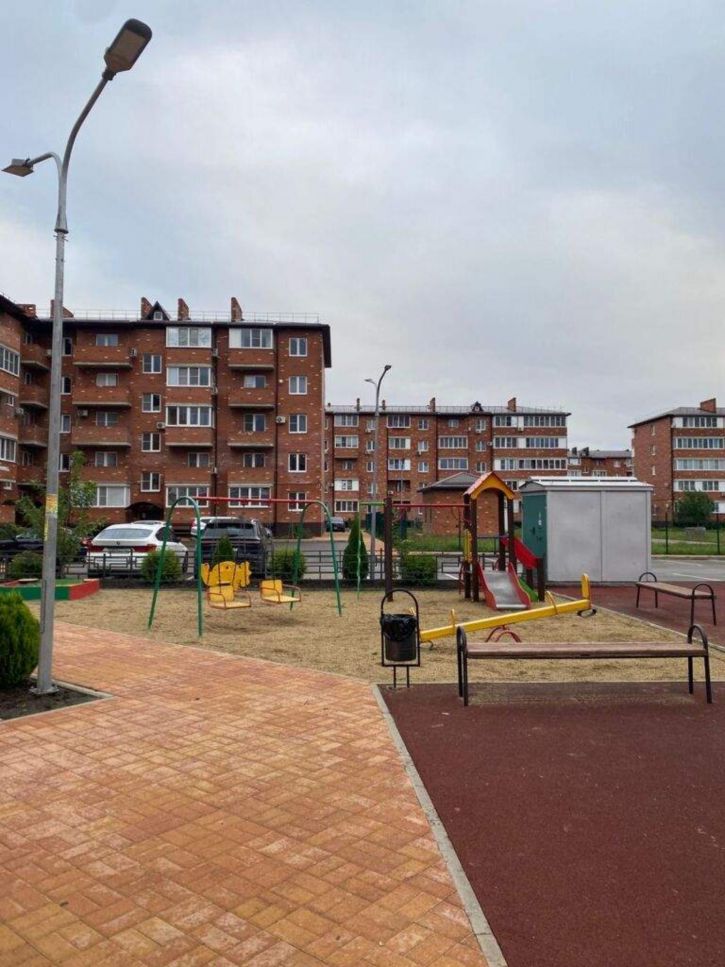 2-комн квартира Бжегокайская улица, д.90/3к3