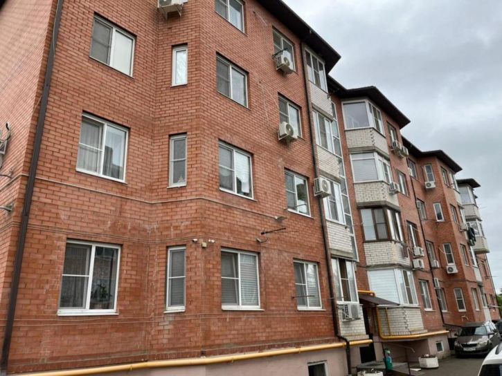 2-комн квартира Алиева ул, 20