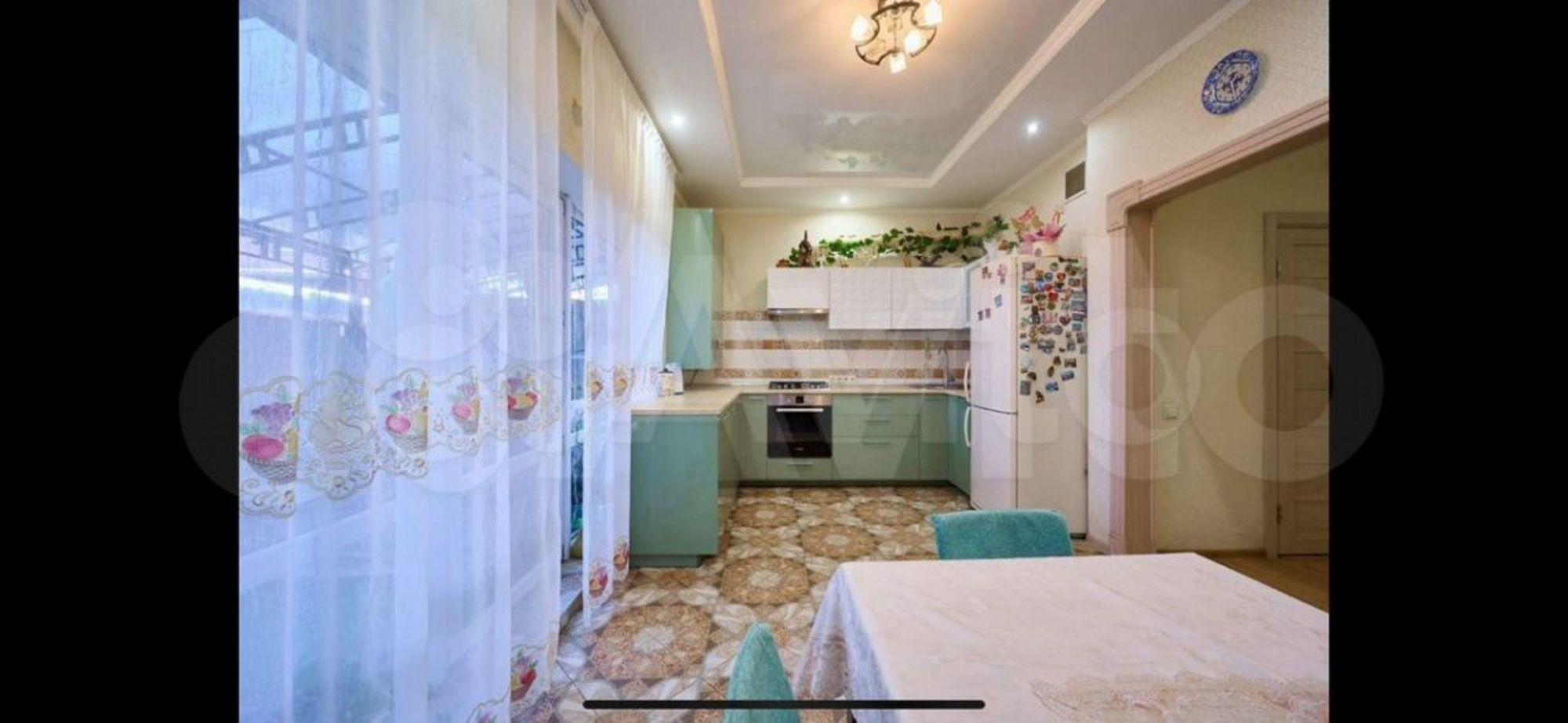 Купить дачу, дом, коттедж за 12 000 000 рублей на Дружбы ул, 60
