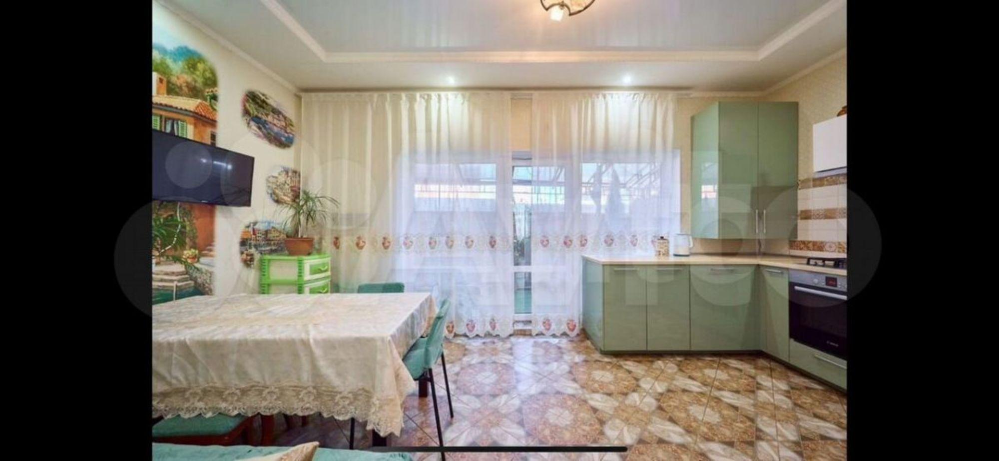 Купить дачу, дом, коттедж за 12 000 000 рублей на Дружбы ул, 60
