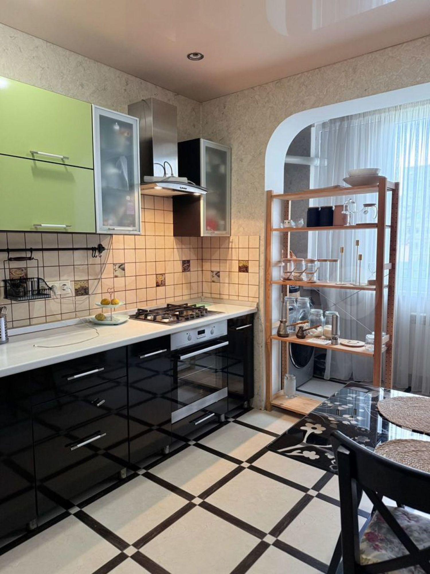 Купить квартиру за 5 000 000 рублей на Перова ул, 83/2