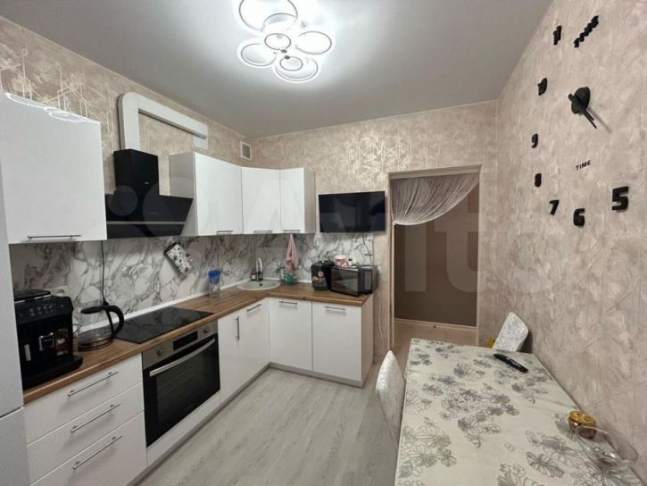 2-комн квартира Бжегокайская ул, 31/7Б