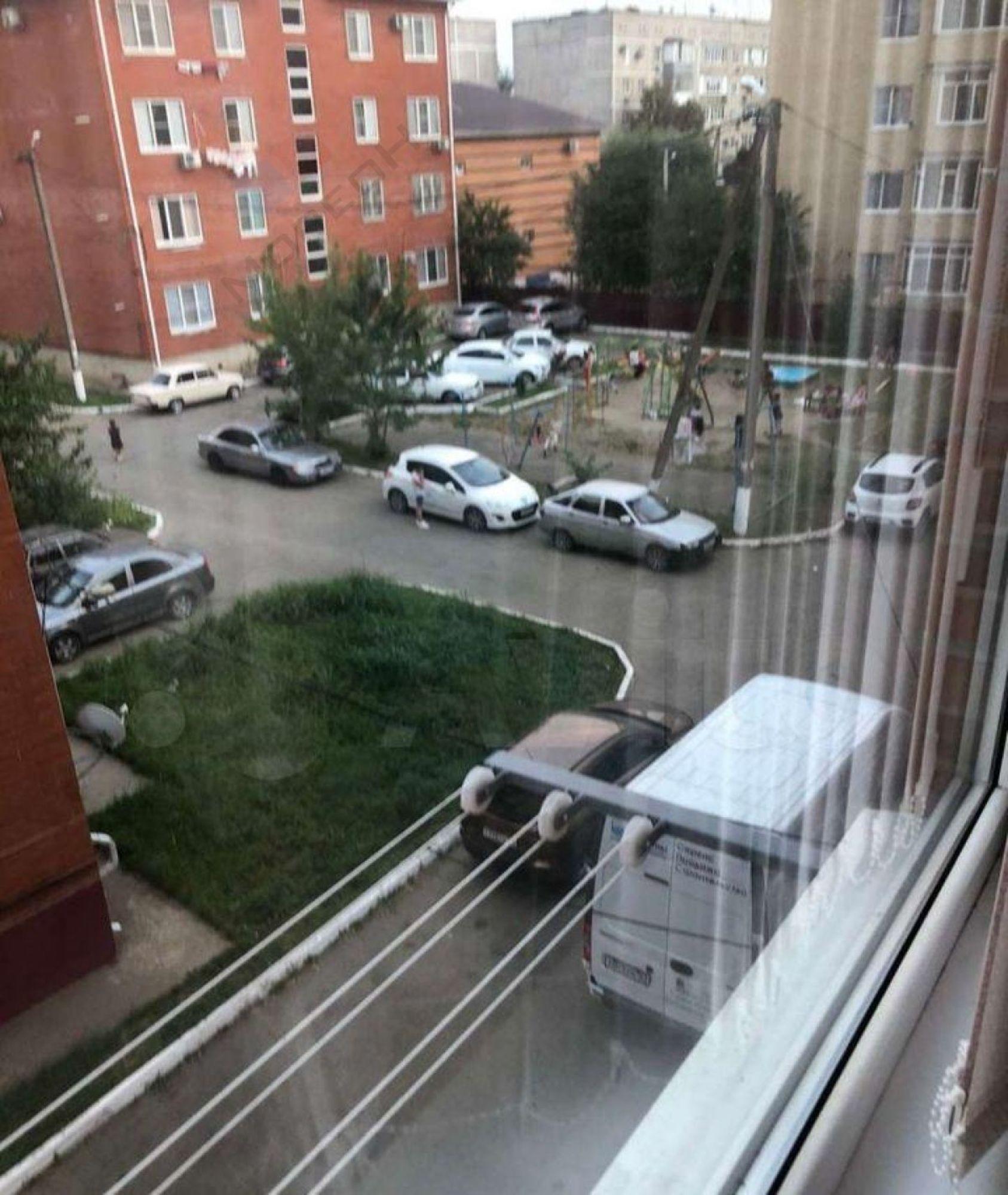 Купить квартиру за 3 700 000 рублей на Калинина ул, 81/к2