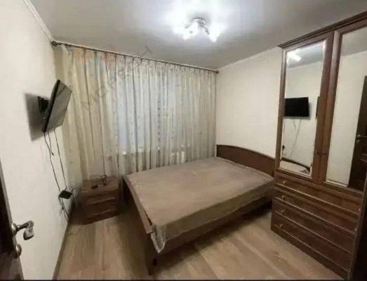 3-комн квартира Перова ул, 81/1