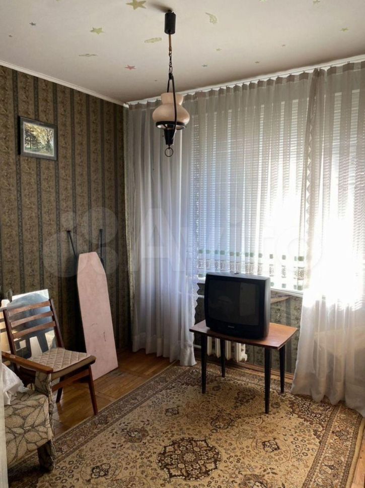 3-комн квартира Перова ул, 79