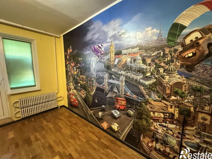 3-комн квартира Майкоп, улица Михайлова, 8