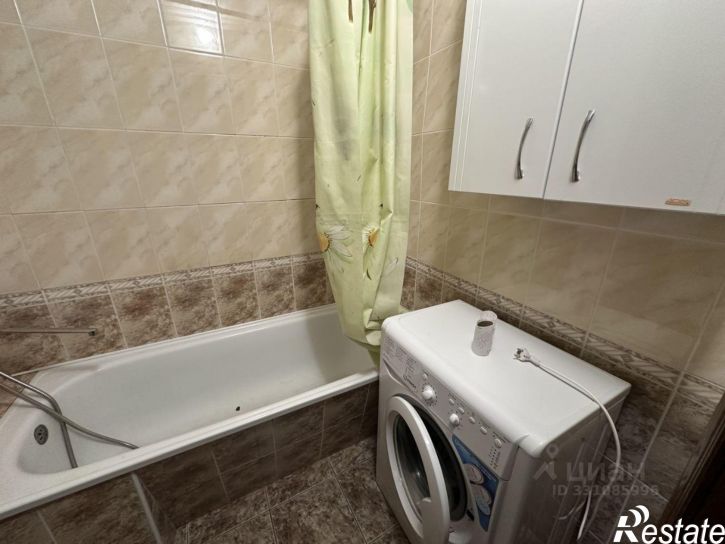 3-комн квартира Майкоп, улица Михайлова, 8
