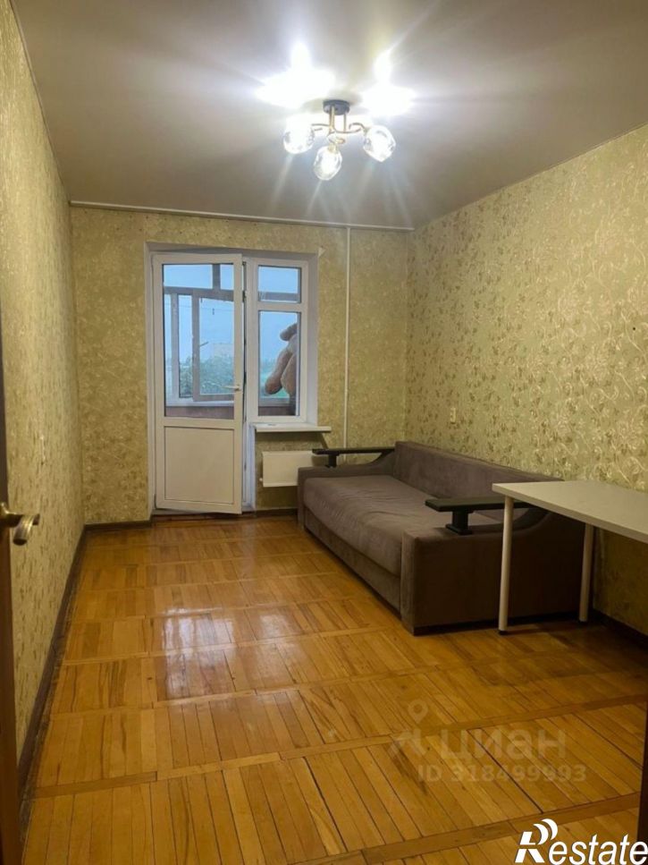 3-комн квартира Майкоп, улица Димитрова, 2