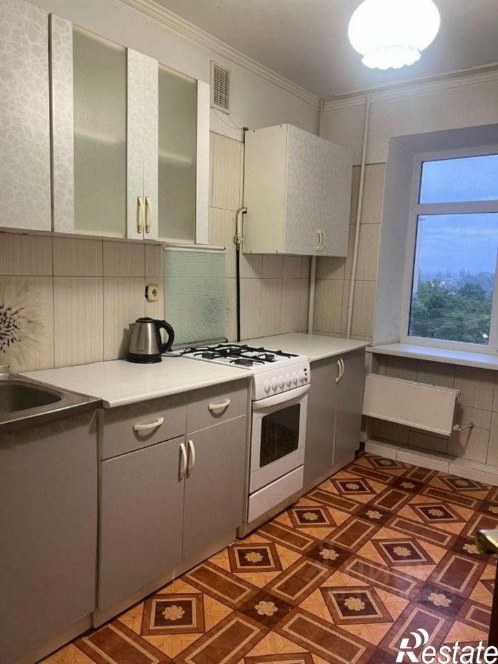3-комн квартира Майкоп, улица Димитрова, 2