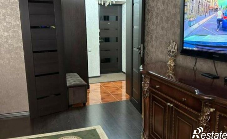 4-комн квартира улица Чайковского, 1,  д. 1