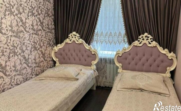 4-комн квартира улица Чайковского, 1,  д. 1