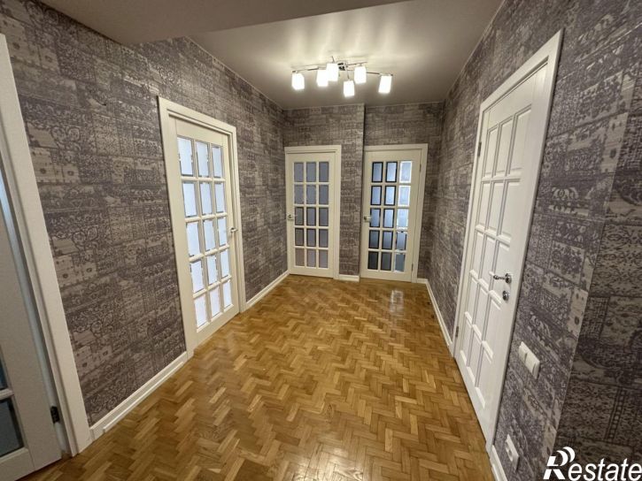 3-комн квартира Майкоп, улица Гоголя, 26
